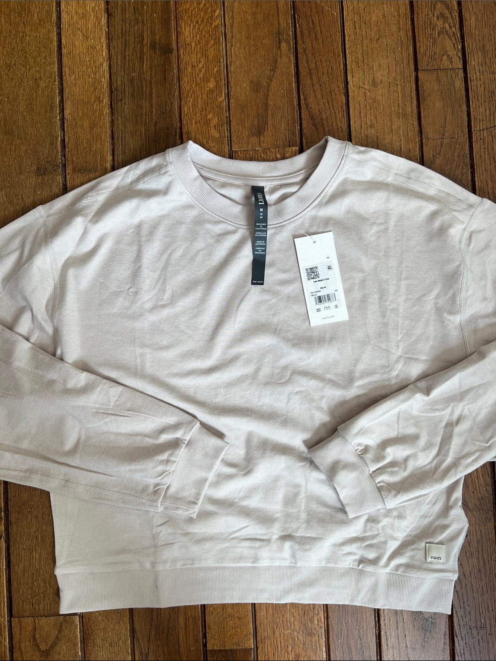 Vuori Ecru Cream Halo Modern Crewneck Long Sleeve Size Medium New With Tags NWT